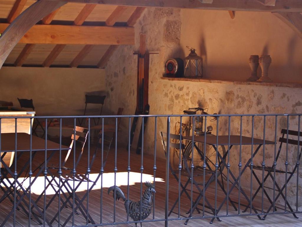 Du Cote De Chez Jeanne Hotel Fources Bagian luar foto